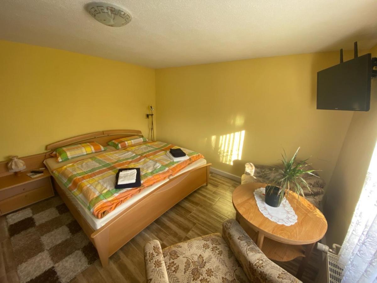 Ferienwohnung Lippmann Grosshartmannsdorf Luaran gambar